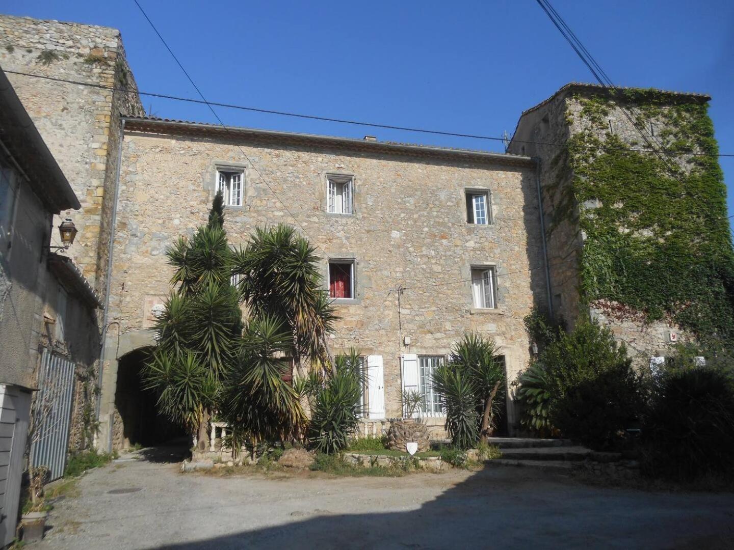 Logis De La Meschaussee, Dans Donjon Du Xie Siecle Canet  外观 照片